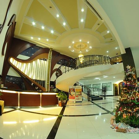 Hotel Swarna Dwipa Palembang Zewnętrze zdjęcie