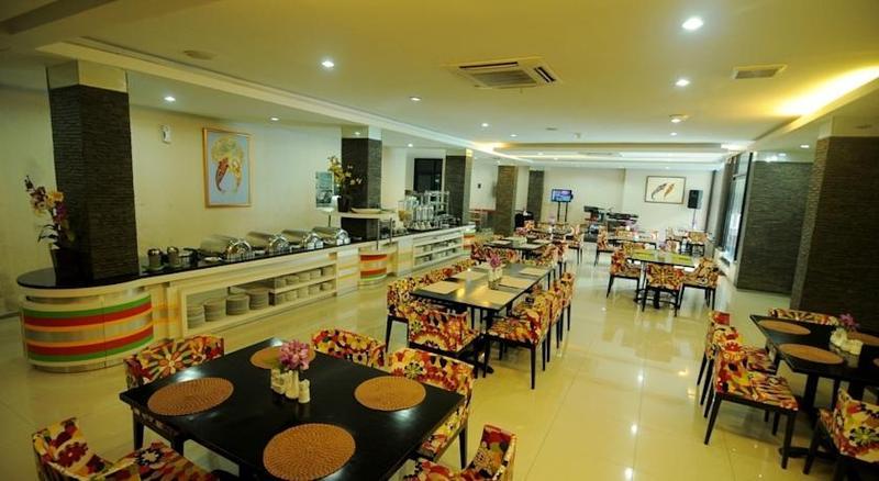 Hotel Swarna Dwipa Palembang Zewnętrze zdjęcie