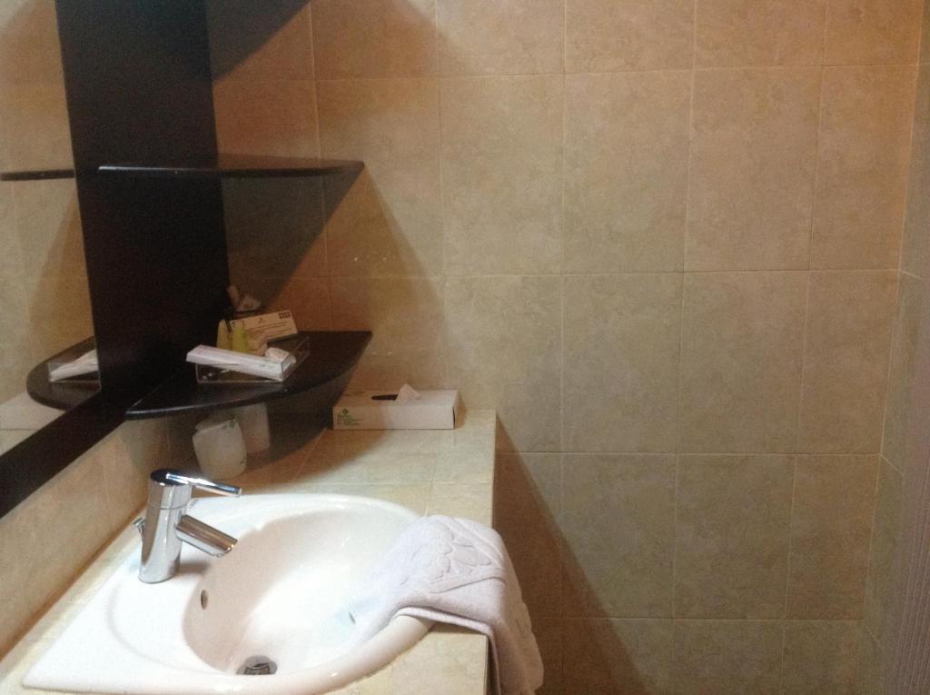 Hotel Swarna Dwipa Palembang Zewnętrze zdjęcie