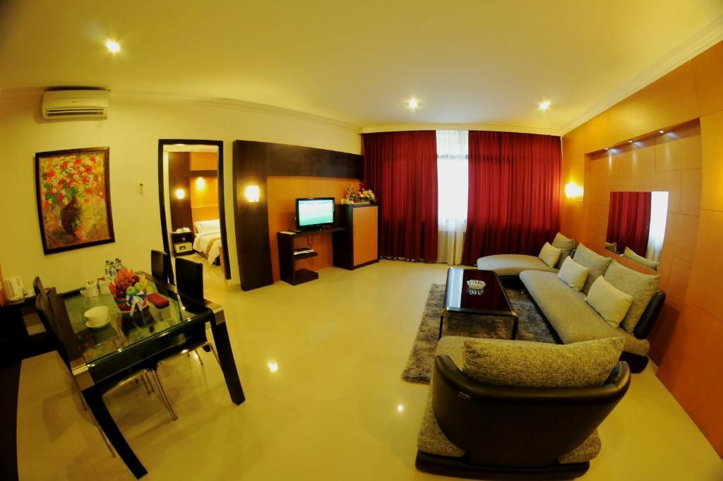 Hotel Swarna Dwipa Palembang Pokój zdjęcie